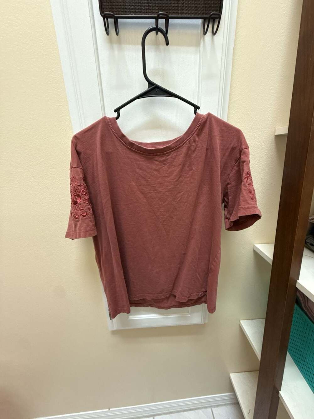 C&C California Sunwashed Mauve Short Sleeve T-Shirt with Embroidered Sleeves